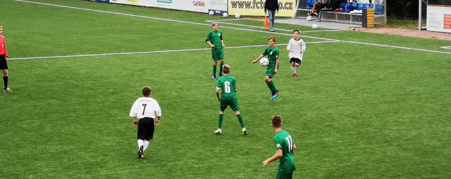 U15 - ZVYKÁME SI NA VELKÉ HŘIŠTĚ