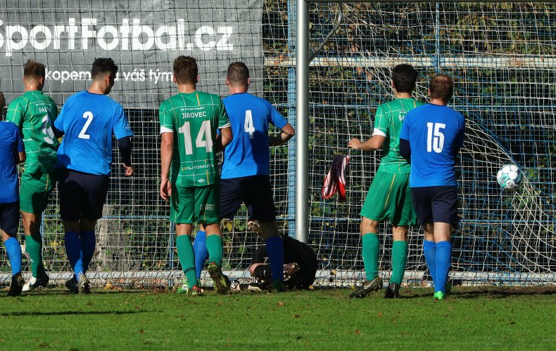 MUŽI A - KOLAPS V ZÁVĚRU